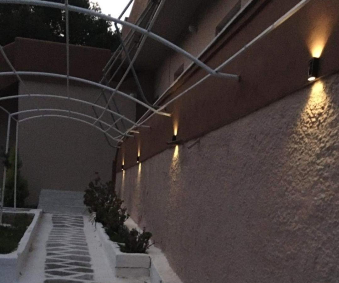 Penthouse Studio Next To The Sea Salamina Exterior photo