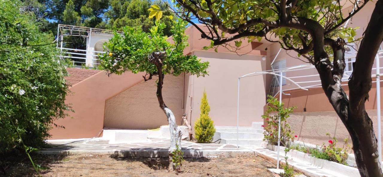 Penthouse Studio Next To The Sea Salamina Exterior photo